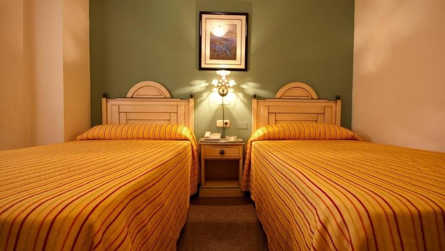 Hotel Los Bartolos Alhama de Murcia Zimmer foto